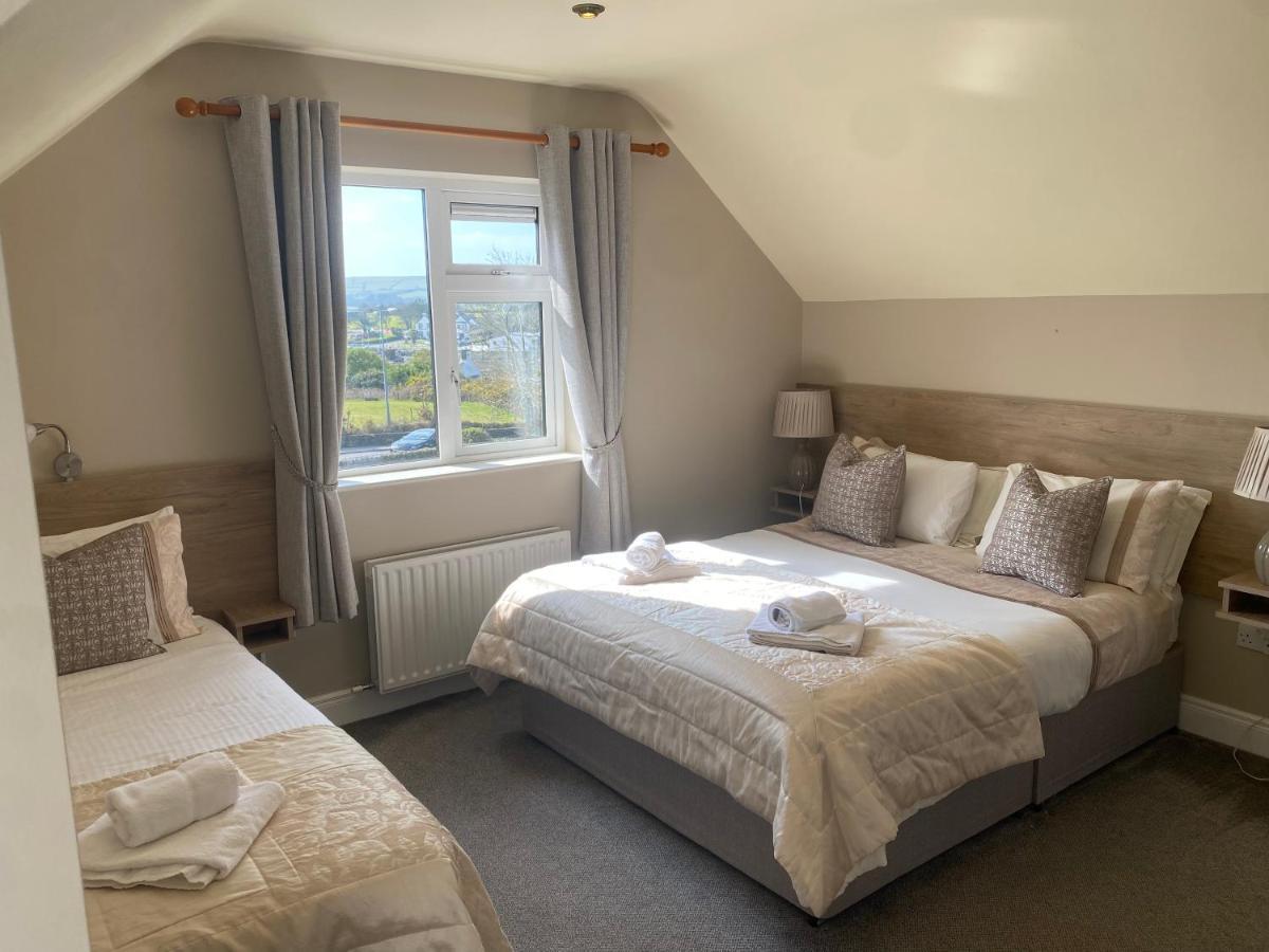 Tower View Hotel Dingle Exterior foto