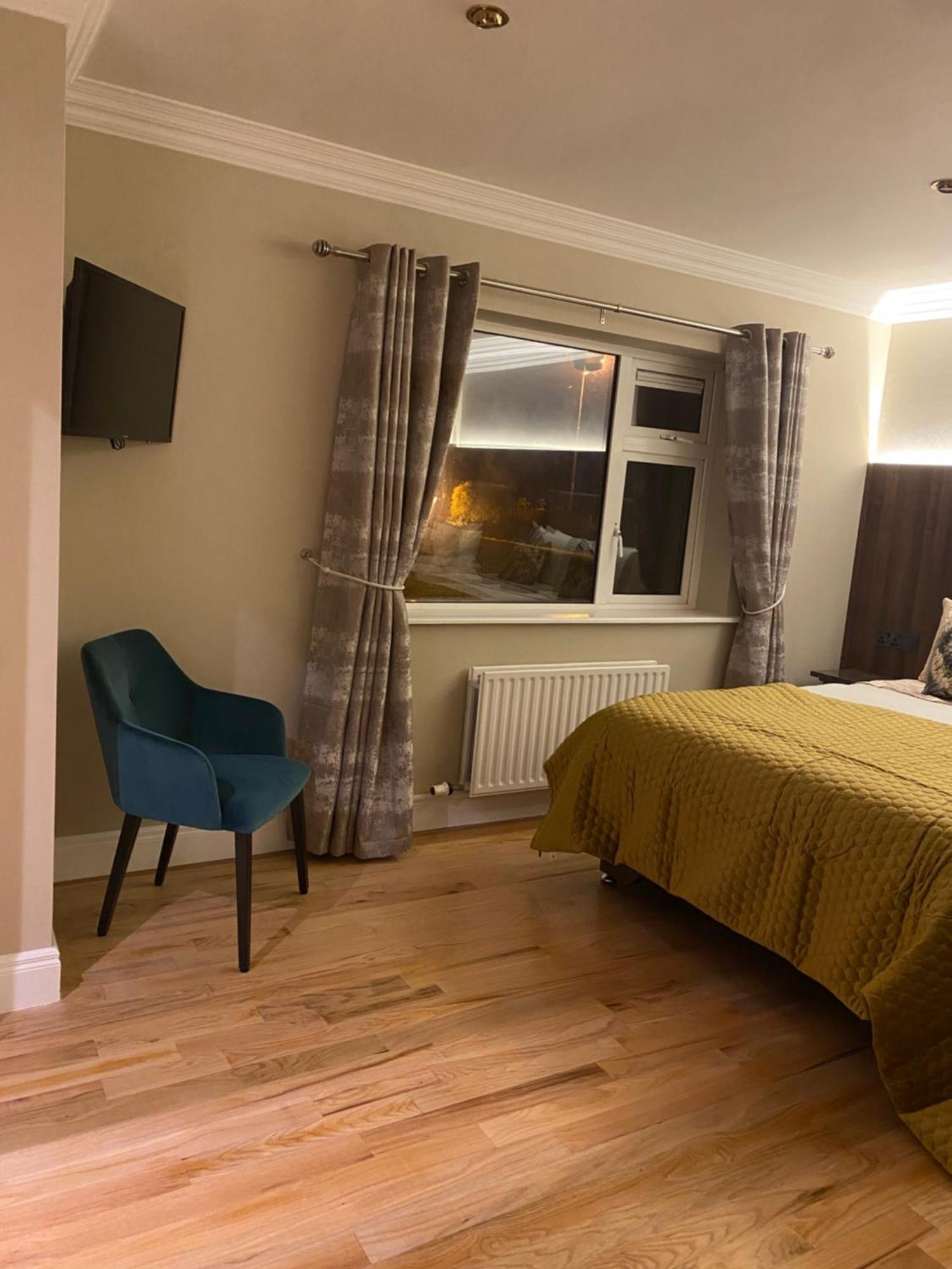 Tower View Hotel Dingle Exterior foto