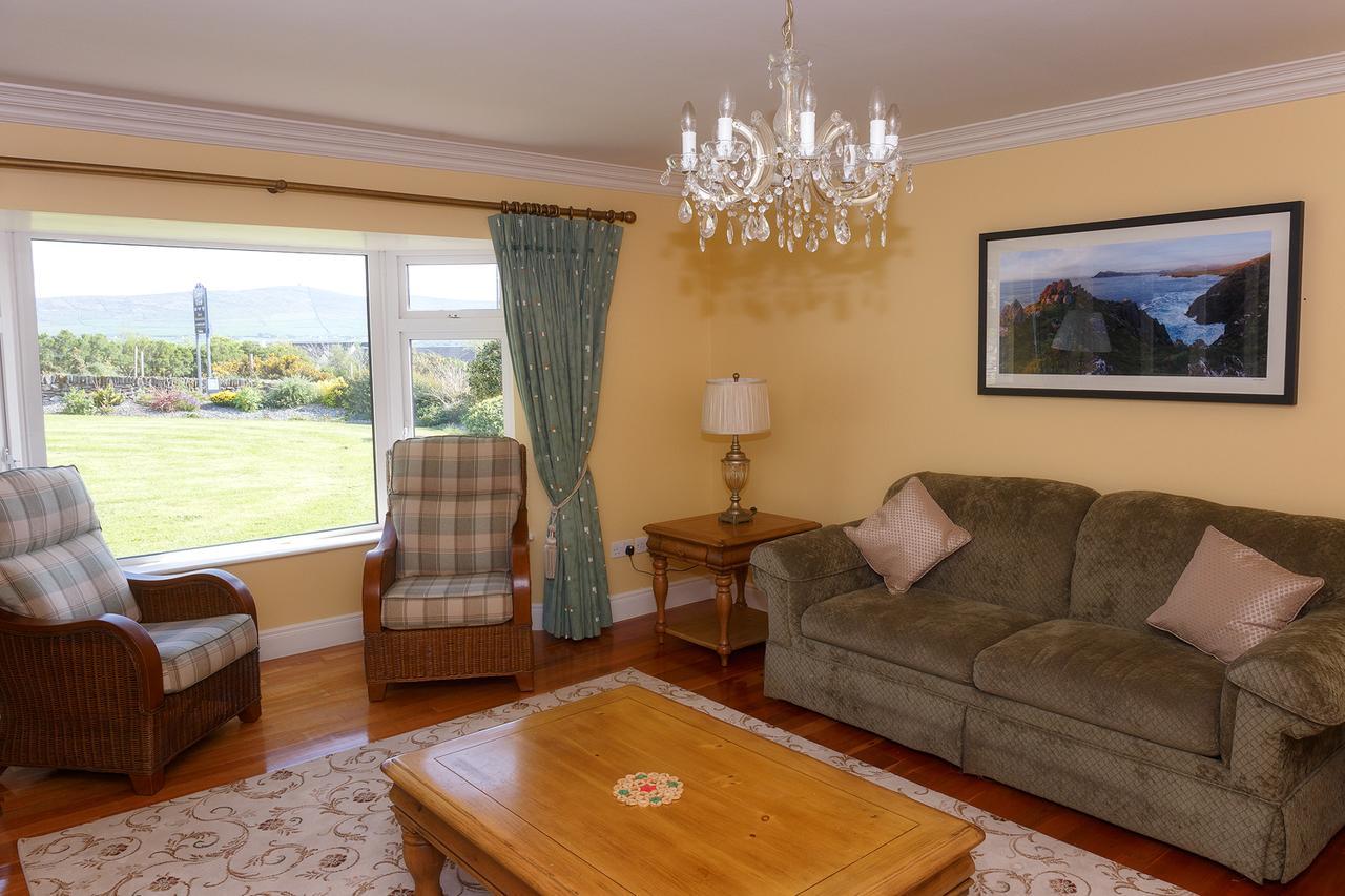 Tower View Hotel Dingle Exterior foto